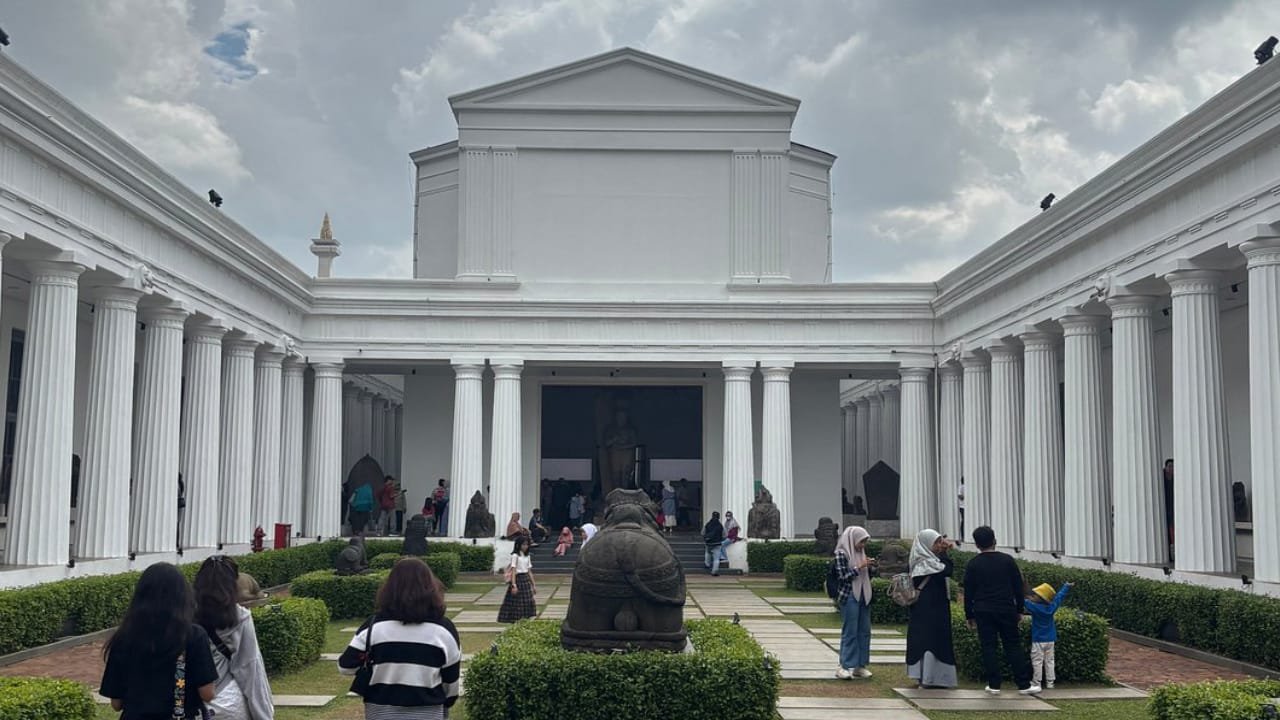 Unlocking Jakarta A Comprehensive Tour from the Cruise Ship Port